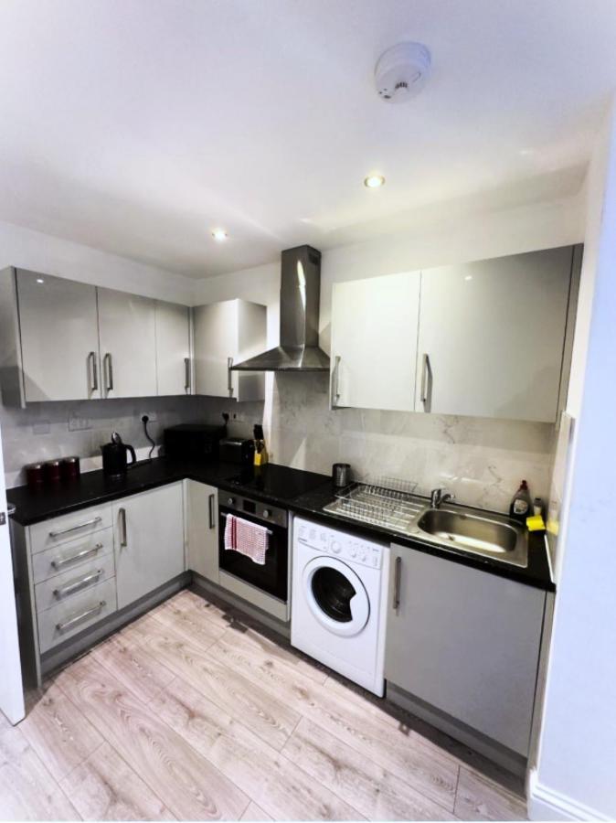 Attractive 2 Bed Apartments Free Wi-Fi And Parking London Borough of London Borough of Croydon Exterior foto