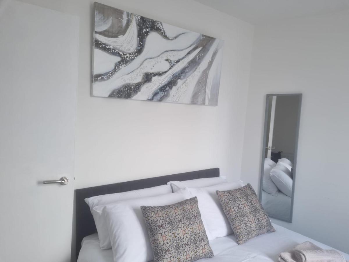 Attractive 2 Bed Apartments Free Wi-Fi And Parking London Borough of London Borough of Croydon Exterior foto